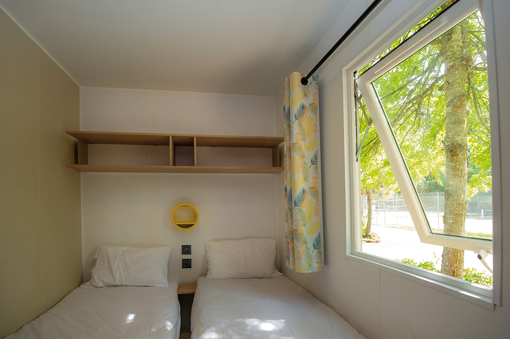 Mobil-home 4 personnes - Hébergement familial face au spot, Seignosse Mobil-home 4 personnes - Hébergement familial face au spot, Seignosse