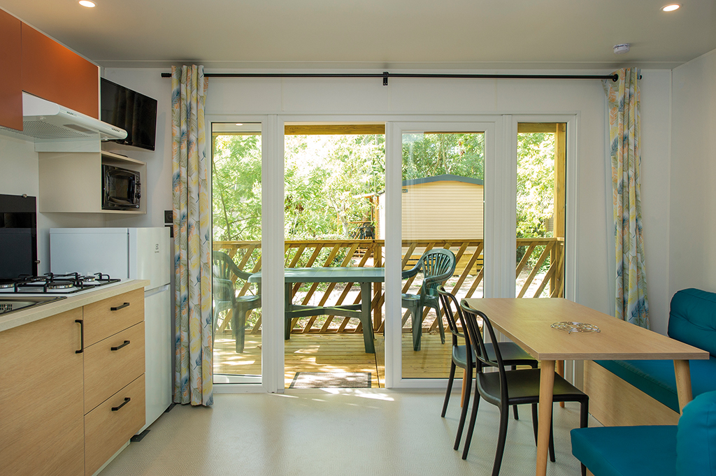 Mobil-home 4 personnes - Hébergement familial face au spot, Seignosse Mobil-home 4 personnes - Hébergement familial face au spot, Seignosse