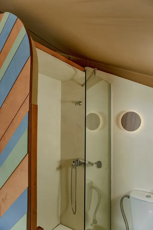 Medium Luxury Safari Tent - Séjour Kite, Windsurf et Wingfoil sur l'île de Lemnos, Grèce