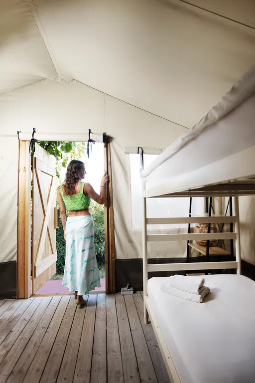 Medium Plus Safari Tent - Séjour Kite, Windsurf et Wingfoil sur l'île de Lemnos, Grèce