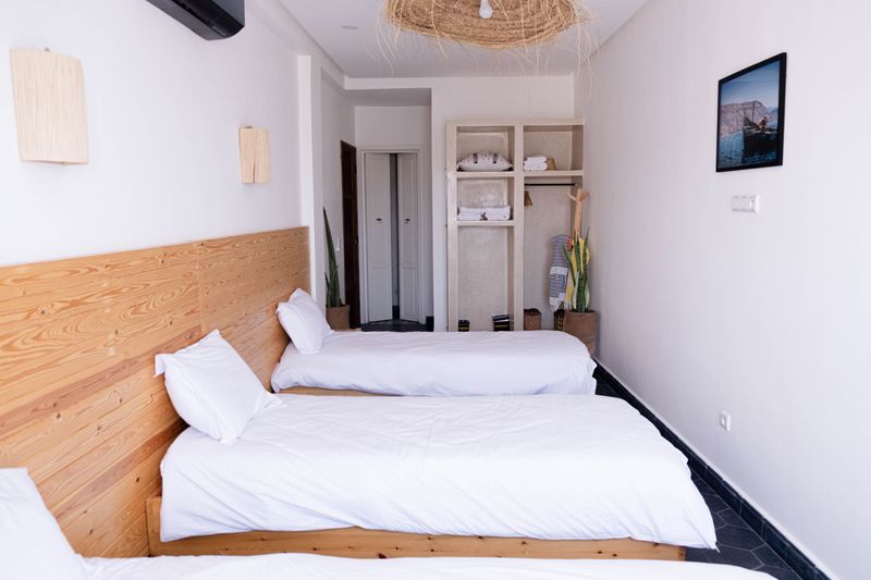 Chambre Triple vue mer - Surf camp Maroc - Boutique Hôtel authentique Chambre Triple vue mer - Surf camp Maroc - Boutique Hôtel authentique