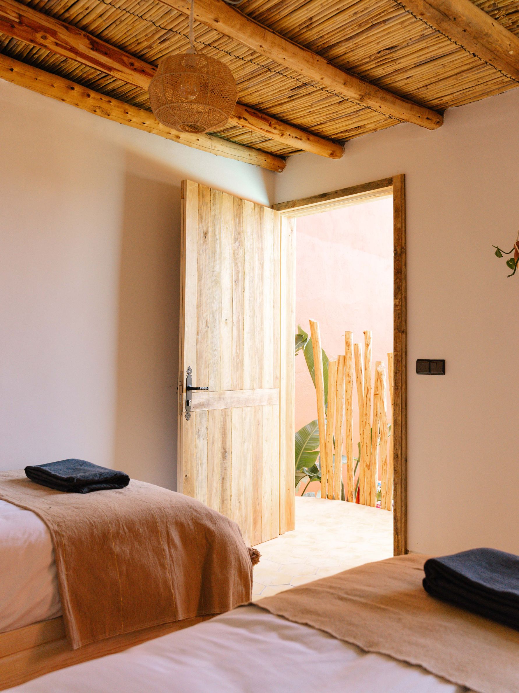 Chambre triple - Surf camp Maroc, stage de surf dans la baie de Taghazout Chambre triple - Surf camp Maroc, stage de surf dans la baie de Taghazout