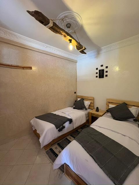 Chambre Twin - Villa annexe - Surf camp Maroc, stage de surf dans la baie de Taghazout Chambre Twin - Villa annexe - Surf camp Maroc, stage de surf dans la baie de Taghazout