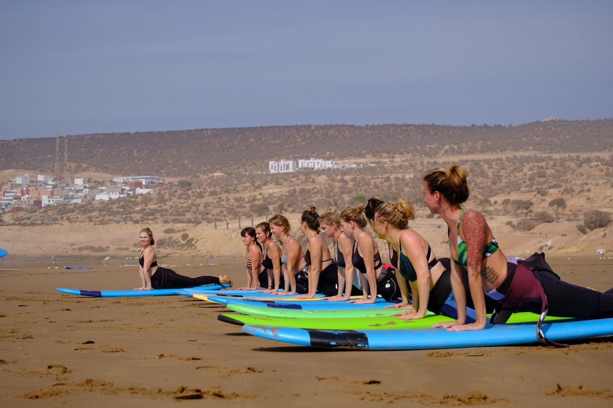 Surf camp Maroc, stage de surf dans la baie de Taghazout
