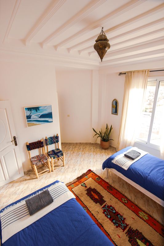Chambre twin - Surf camp Maroc, stage de surf dans la baie de Taghazout Chambre twin - Surf camp Maroc, stage de surf dans la baie de Taghazout