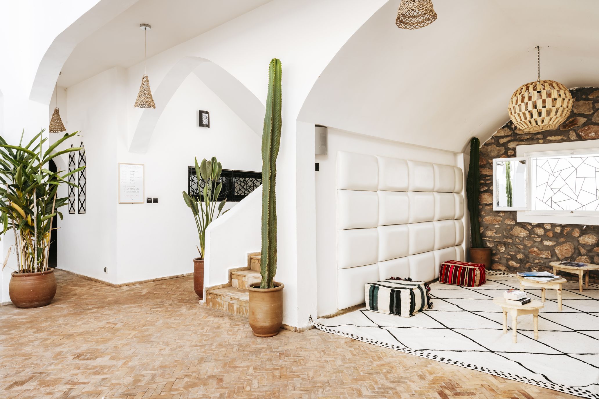 Chambre Single, Double ou Triple dans la villa annexe - Surf camp Maroc - Boutique Hôtel éco-responsable, surf & yoga