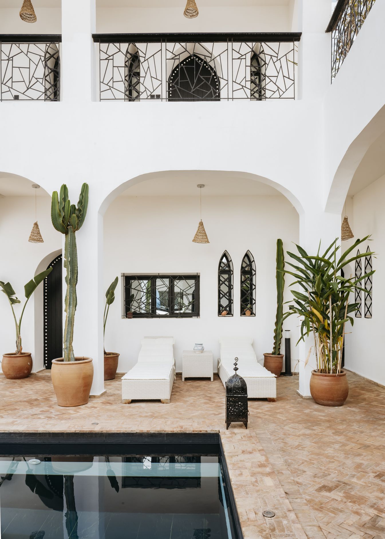 Chambre Single, Double ou Triple dans la villa annexe - Surf camp Maroc - Boutique Hôtel éco-responsable, surf & yoga