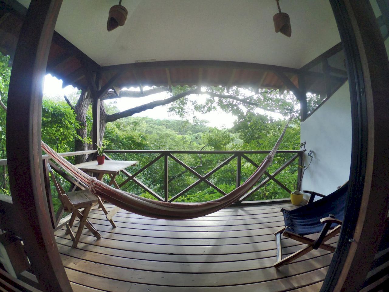Chambre privée vue jungle - 2 pers. - Retraite surf, yoga et bien-être Chambre privée vue jungle - 2 pers. - Retraite surf, yoga et bien-être