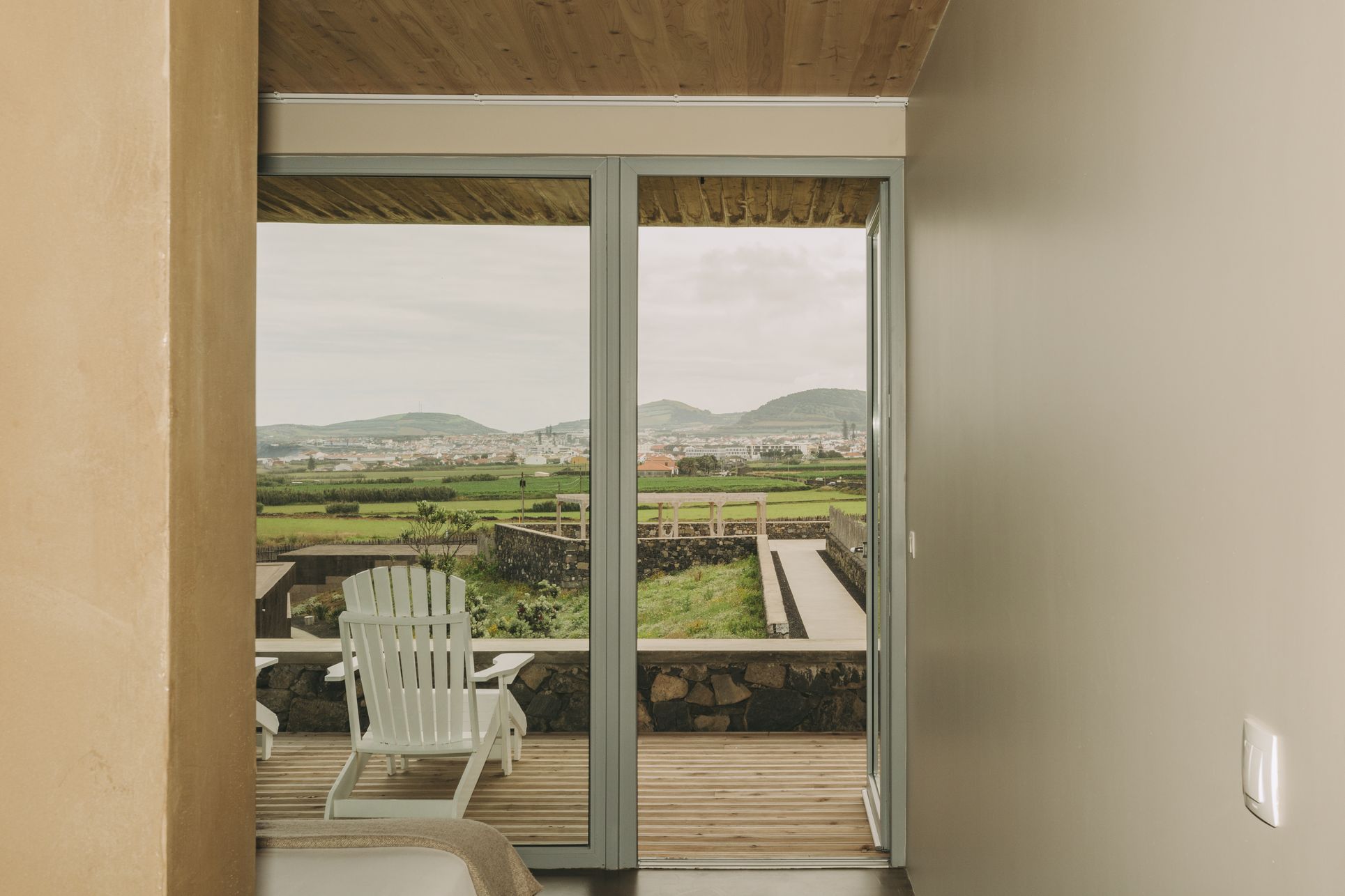 RETREAT TWO BEDROOM VILLA - Expérience surf, nature et découverte aux Açores