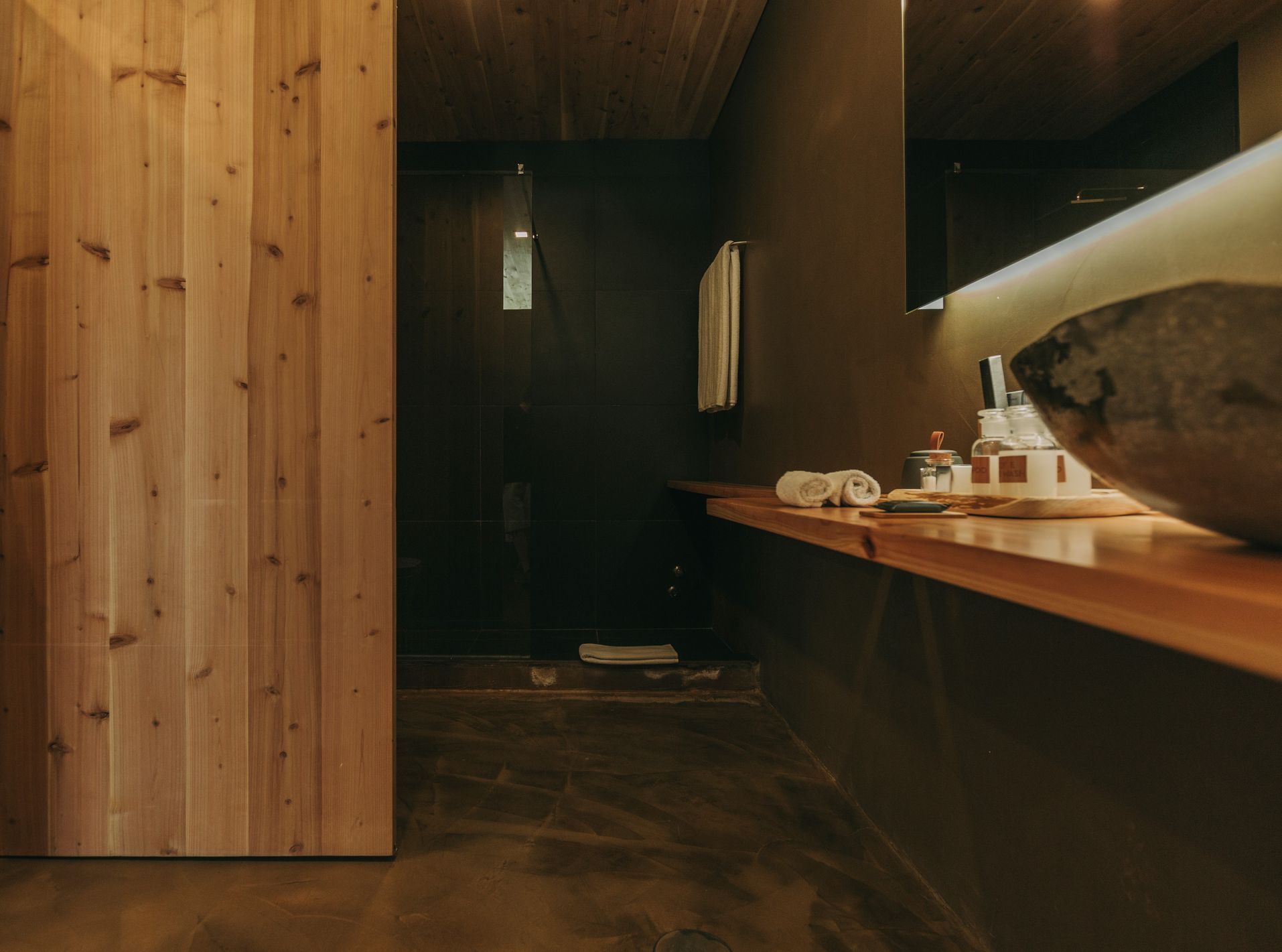 RETREAT TWO BEDROOM VILLA - Expérience surf, nature et découverte aux Açores