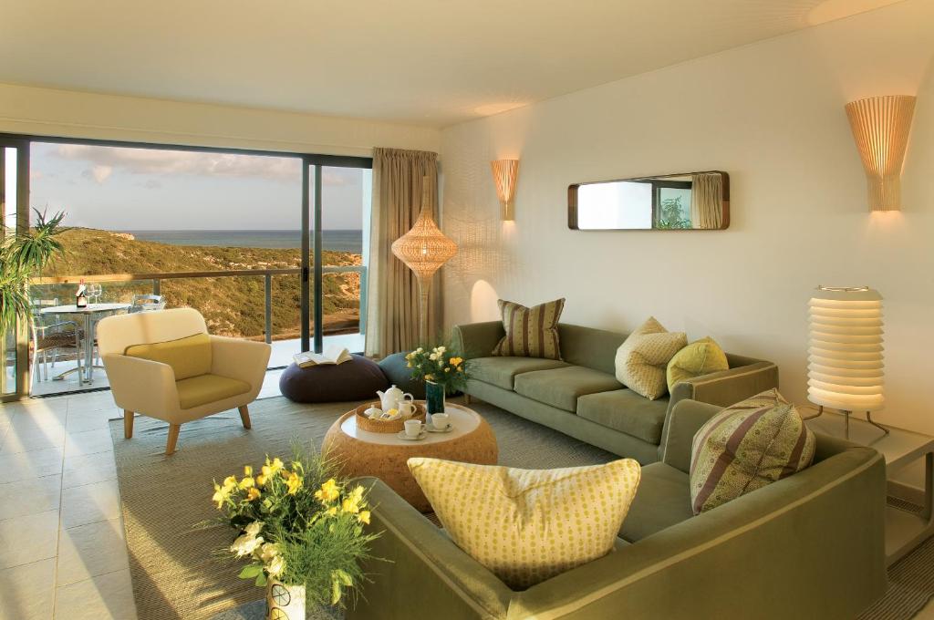 Grand Deluxe Bay House - 2 bedrooms - Hôtel familial avec surf et windsurf en Algarve 