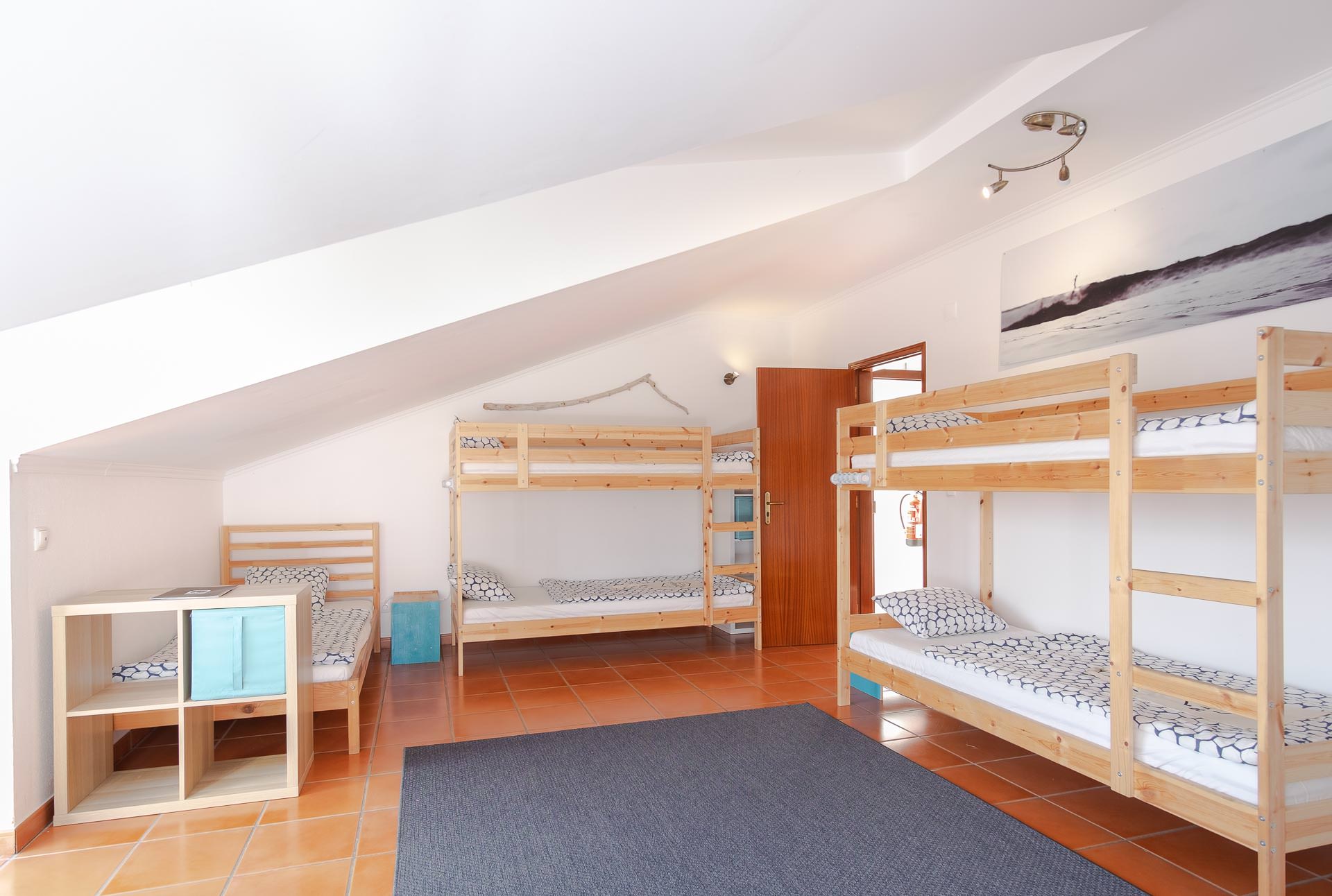 Dortoir mixte et à partager - Surf camp et surf guiding à Ericeira