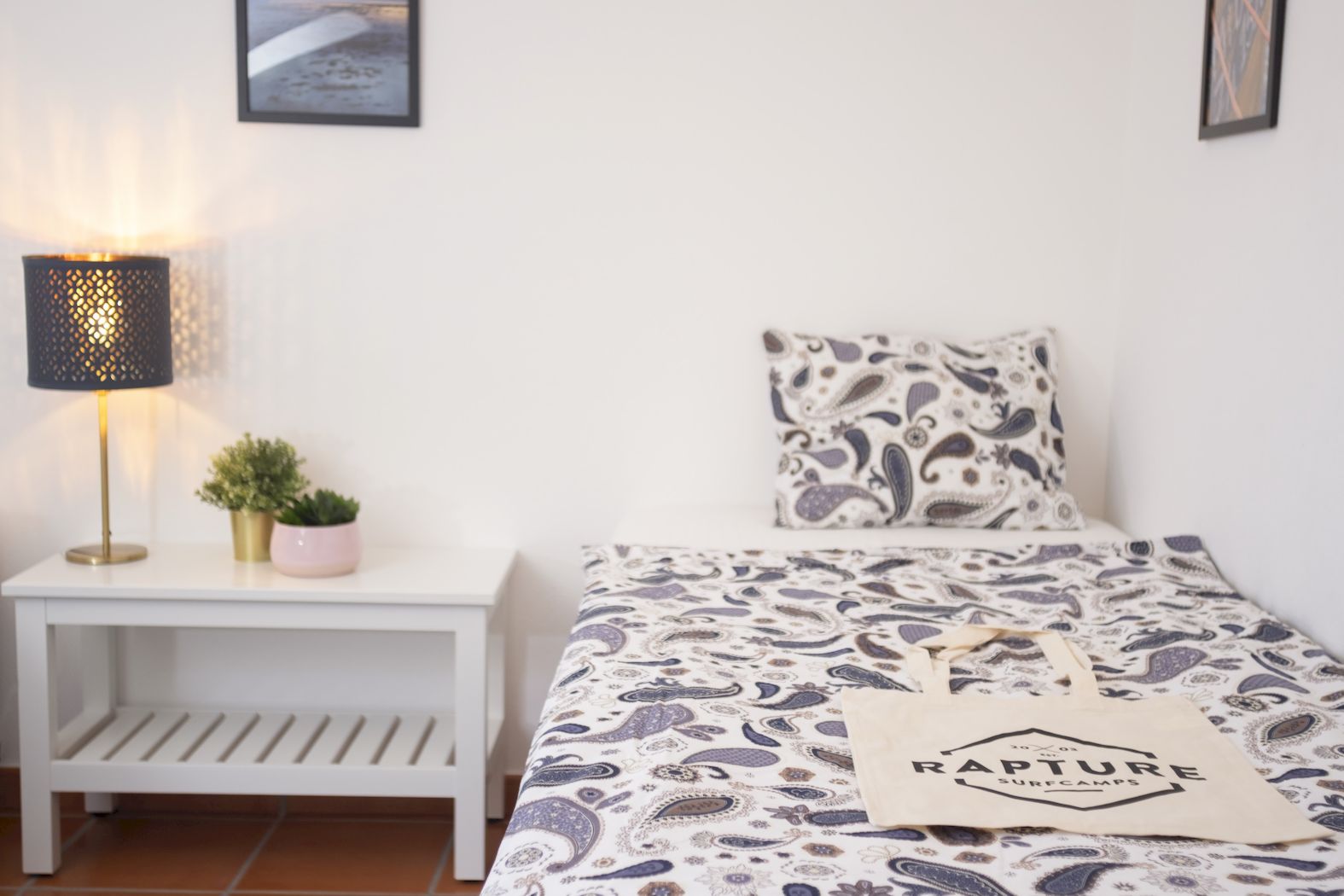 Chambre Double ou Twin privée - Surf camp et surf guiding à Ericeira