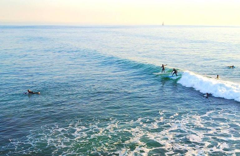 Surf camp Portugal - Surf Hostel avec cours de surf & yoga 