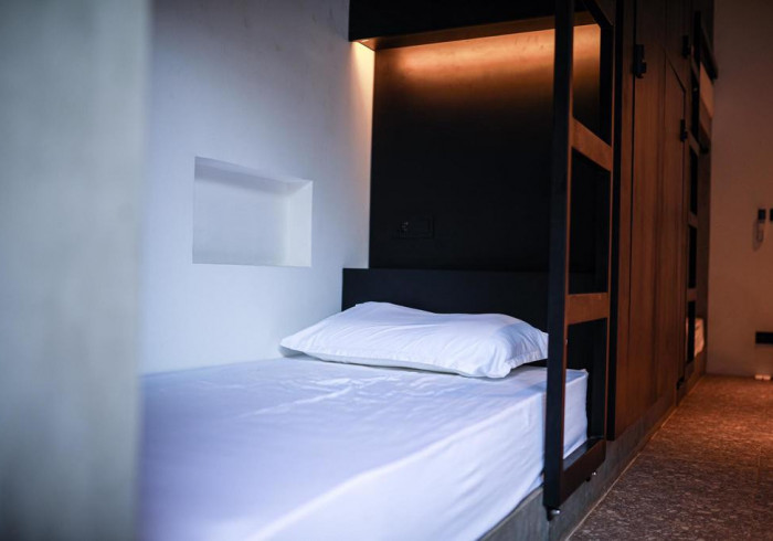 Chambre partagée mixte ou entre filles - Surf camp Sri Lanka - Retraite surf et yoga à Dikwella - 7 / 10 nuits  Chambre partagée mixte ou entre filles - Surf camp Sri Lanka - Retraite surf et yoga à Dikwella - 7 / 10 nuits